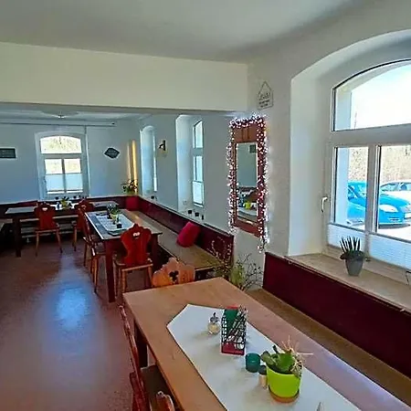 Haus Waldschaenke Penzion Erlbach (Saxony)