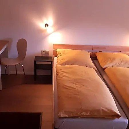 Haus Waldschaenke Penzion Erlbach (Saxony)